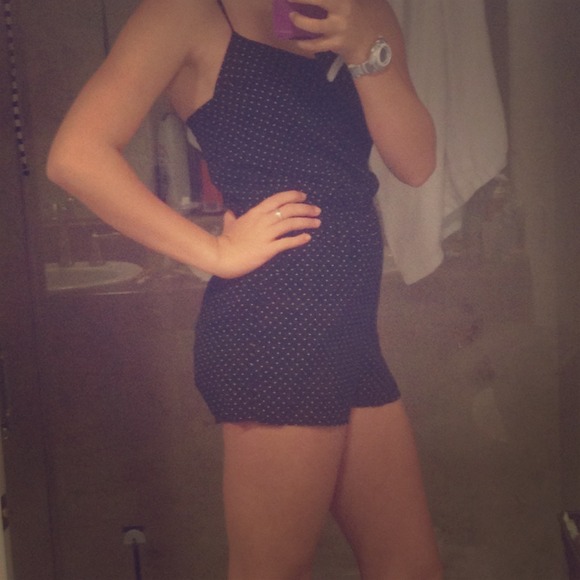 Polkadot romper - Picture 1 of 2