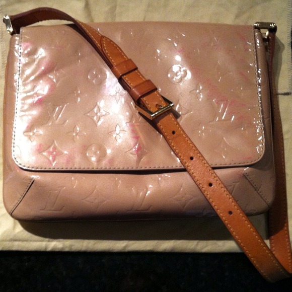 ⛔️SOLD⛔️💯% AUTHENTIC Monogram Vernis Thompson