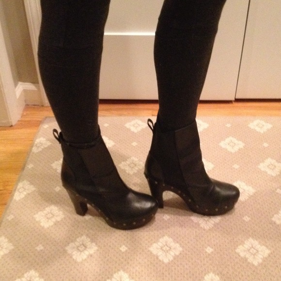 Boots - Picture 2 of 3