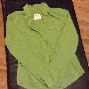 Green long sleeve shirt Abercrombie & Fitch