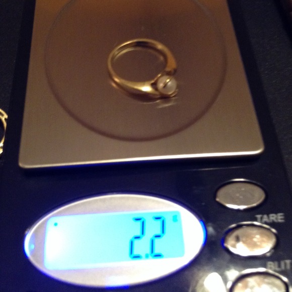 10K Gold solid ring - Picture 4 of 4