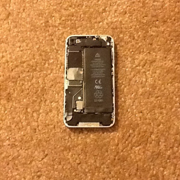 iPhone 4S - Picture 4 of 4