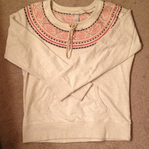 Lucky Brand cream Aztec embroidered sweatshirt NEW