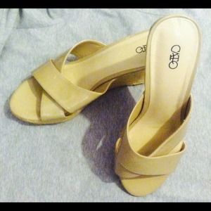 Like New- "Cato" (beige) wedges- size 9 1/2