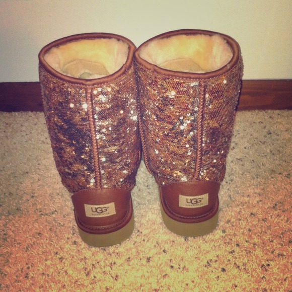 UGG Boots - On hold NEW brown classic short sparkles uggs 11