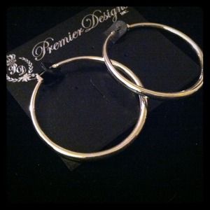 Premier designs really sliver hoop earrings NEW!