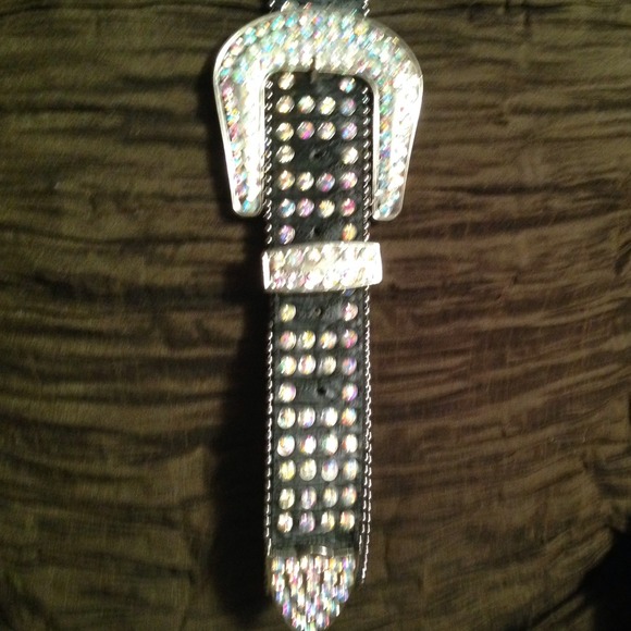 Studded belt & lace top