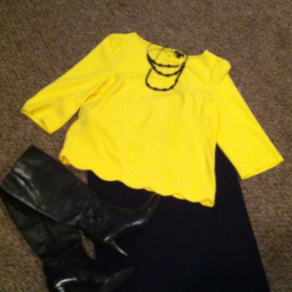 1st Trade.....Ann Taylor Dressy Top