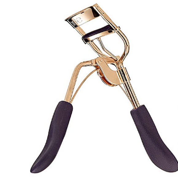 ❌SOLD❌Tarte eyelash curler 🍂