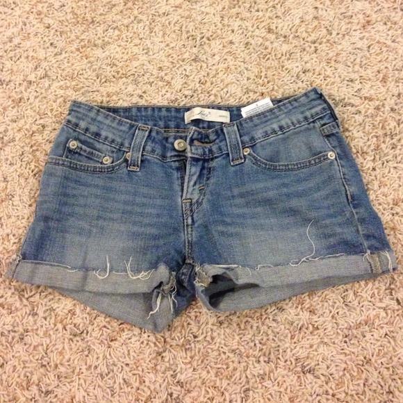 Levi shorts