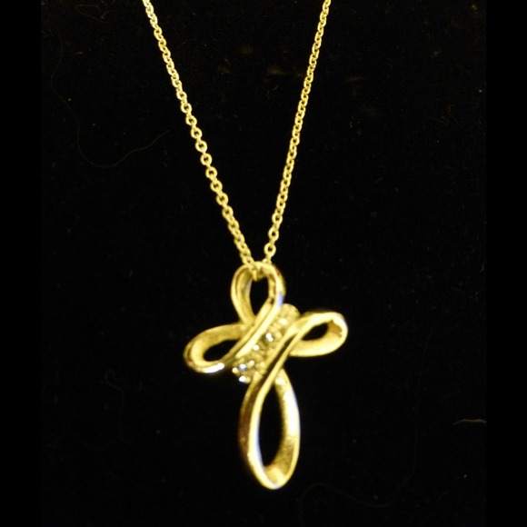 Sterling Silver Cross w Rhinestones on 18" chain