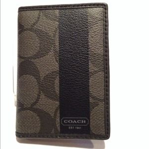 ❌SOLD❌ 💯 authentic coach mens grey ID flip wallet