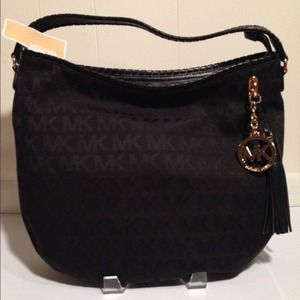 ❌SOLD❌💯 Michael Kors Bennet handbag