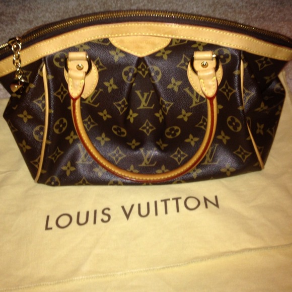 SOLD!!Authentic LV TIVOLI PM