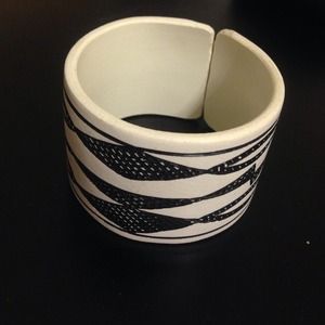 Black and white bracelet