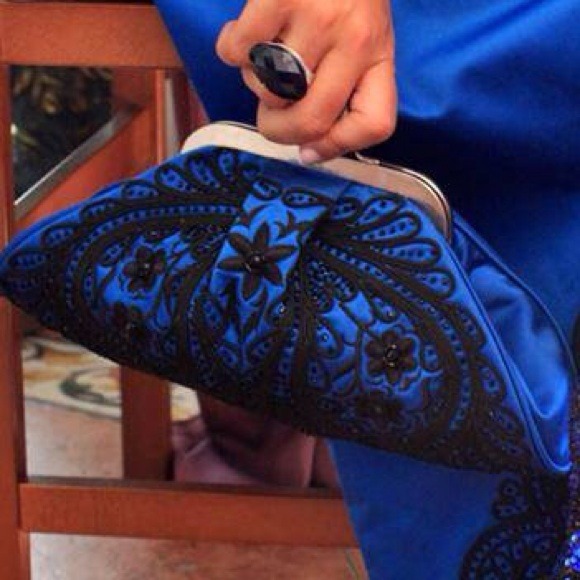 Customize yourself a set - Picture 2 of 3