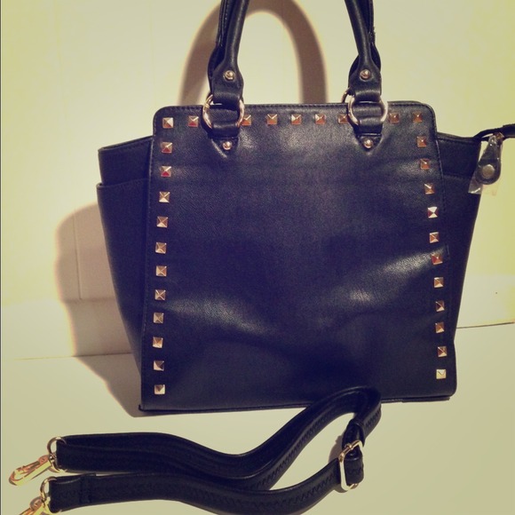 ❌SOLD❌Large Studded Selma inspired handbag