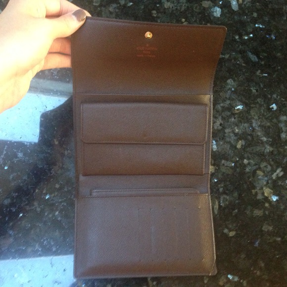 SOLD ❤️NEW Louis Vuitton TriFold Damier Wallet - Picture 3 of 4