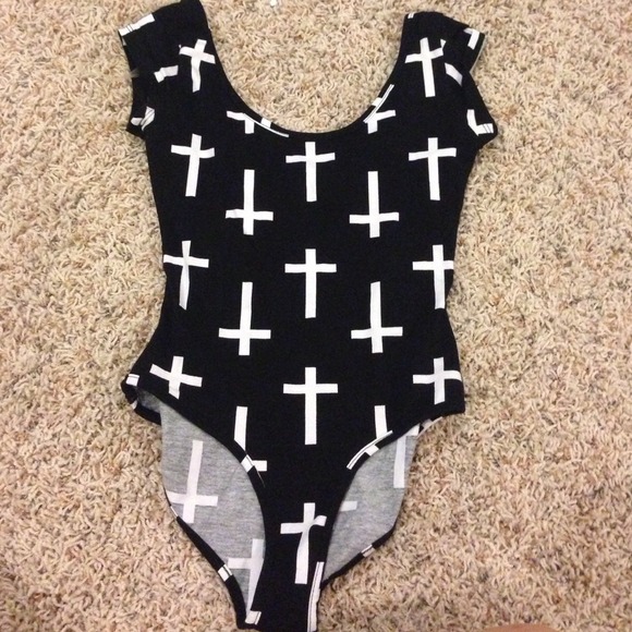 Cross body suit