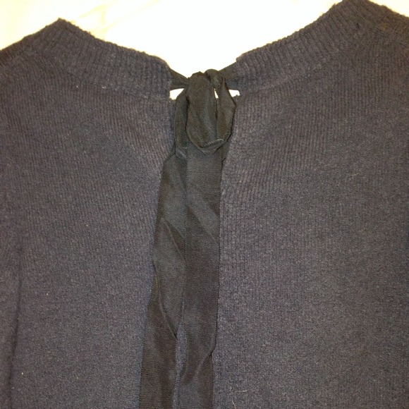 Gap 3/4 sleeve sweater - Picture 2 of 3