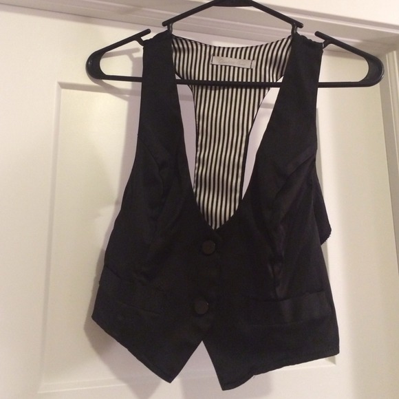 Blk vest