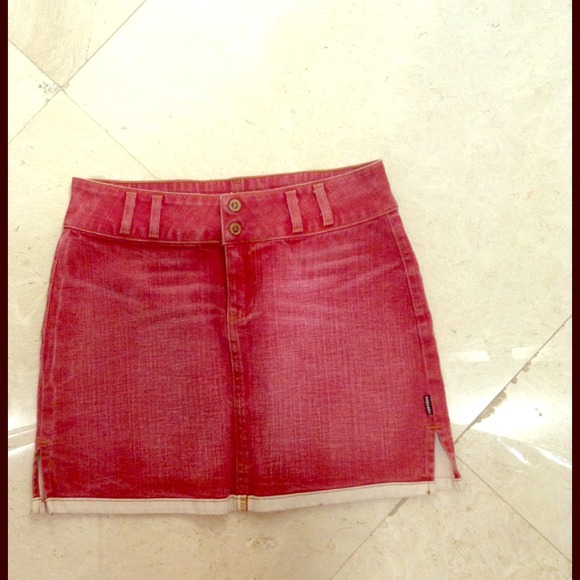 Rampage brick red mini skirt which white edge