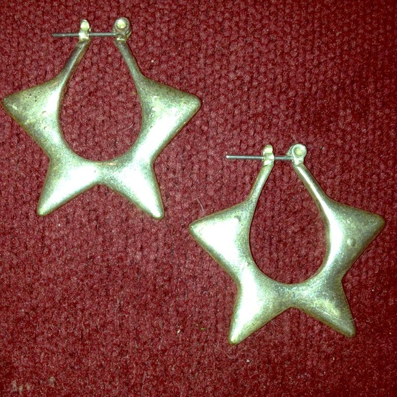 Silver Star Earrings - Picture 1 of 1
