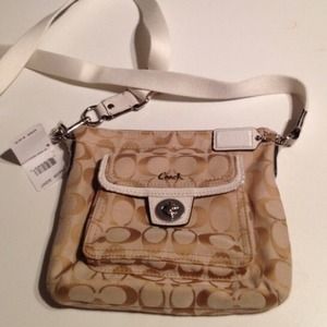 Lsing90 NWT Coach Swingpack
