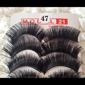 False Eyelashes No. 47
