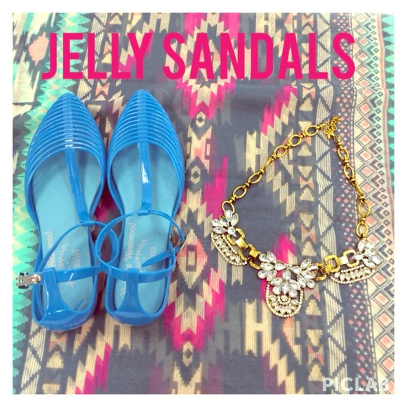 Turquoise Jelly Sandals!