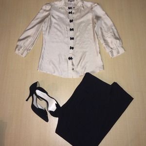 💯% SILK CREM BLOUSE