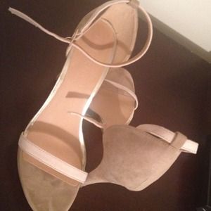 Colorblocked Platform Sandals - Tan