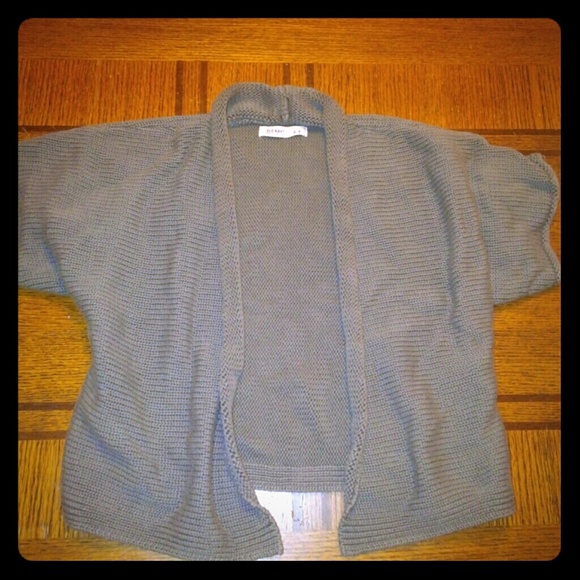 Grey Old Navy cropped sweater size small