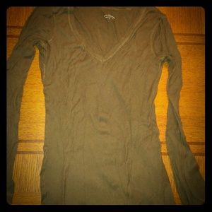 Brown long sleeved thin sweater/shirt