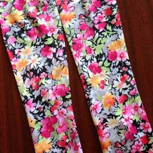 Jackets & Coats - Knee High Silky Floral Socks Jackets & Coats - Knee High Silky Floral Socks