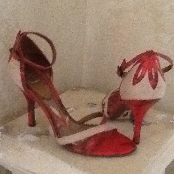 J Vincent Shoes - Picture 1 of 1