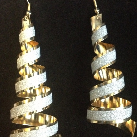 Spiral earrings
