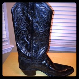 Black Cowboy Boots