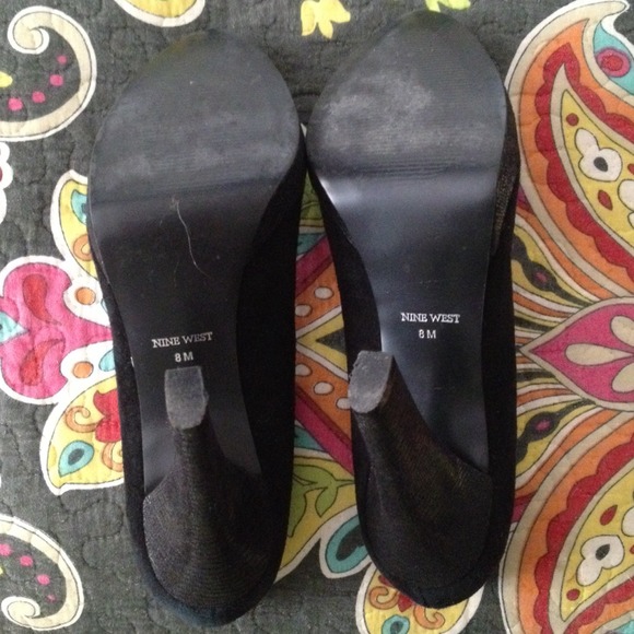 Shoes - Picture 4 of 4