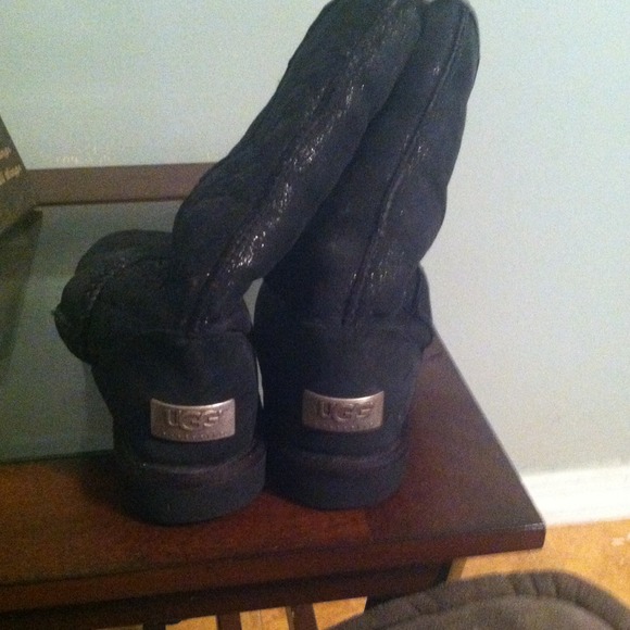 UGG boots / black with shimmer detail all over
