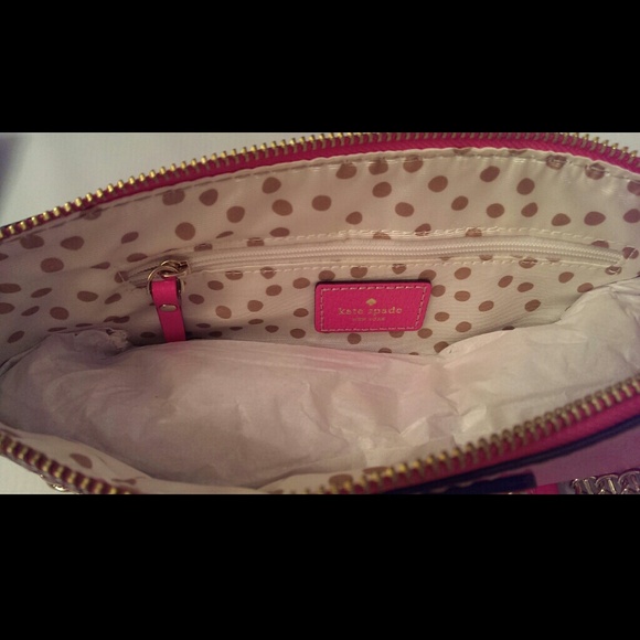 Handbag - Picture 2 of 3