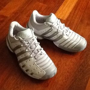 Adidas Barricade IV Tennis Shoes