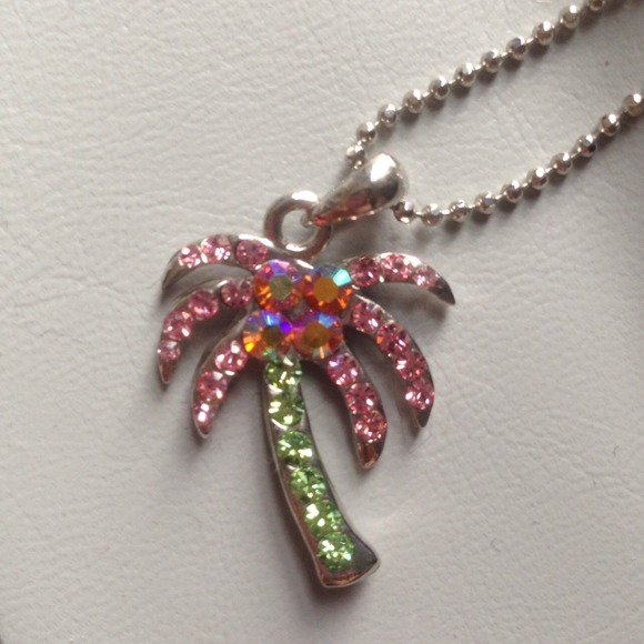 Palm tree necklace