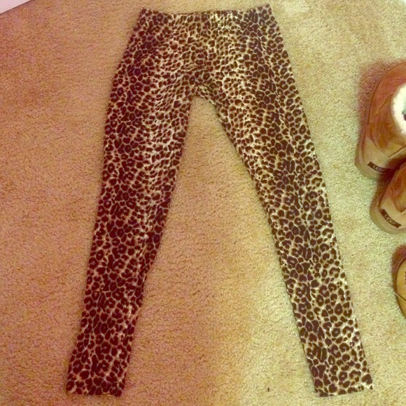 TRADED !! Printed leggings