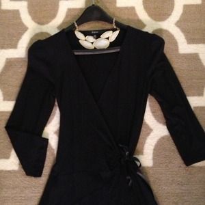 ✨Express short black cocktail dress!✨