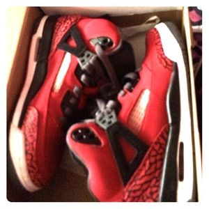 Jordan spizikes size 4