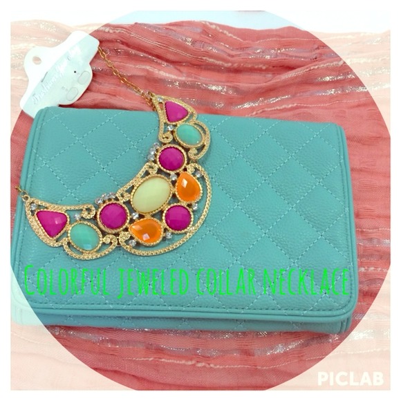 Colorful jeweled collar necklace!