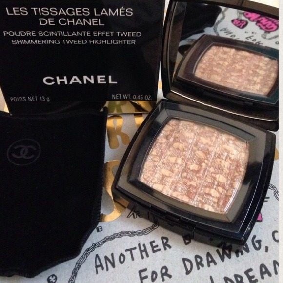 ‼️SOLD‼️CHANEL Shimmering Tweed Highlighter