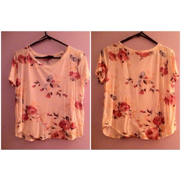 Floral crop top.