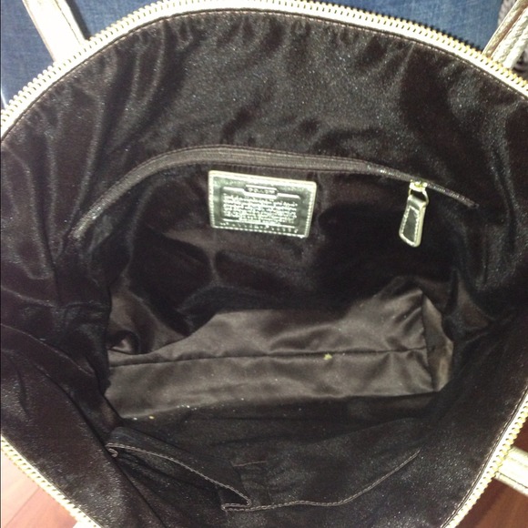 Authentic Coach Tote - Picture 4 of 4